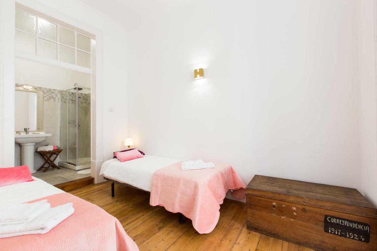 Lisbon Secret & Charming Baixa 4 Bedroom Apartment Exterior photo